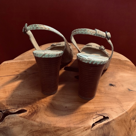 Max Studio - women round toe high heel leather shoes (Size 6) - Picture 5 of 5